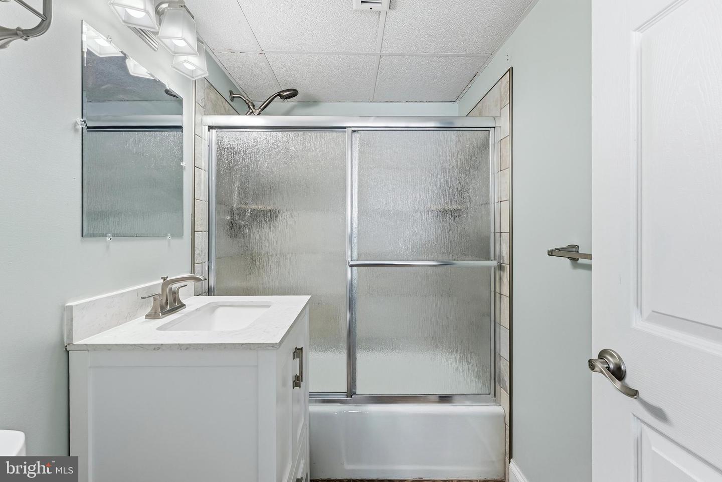 404 E Denver Ave #204 Property Photo 13