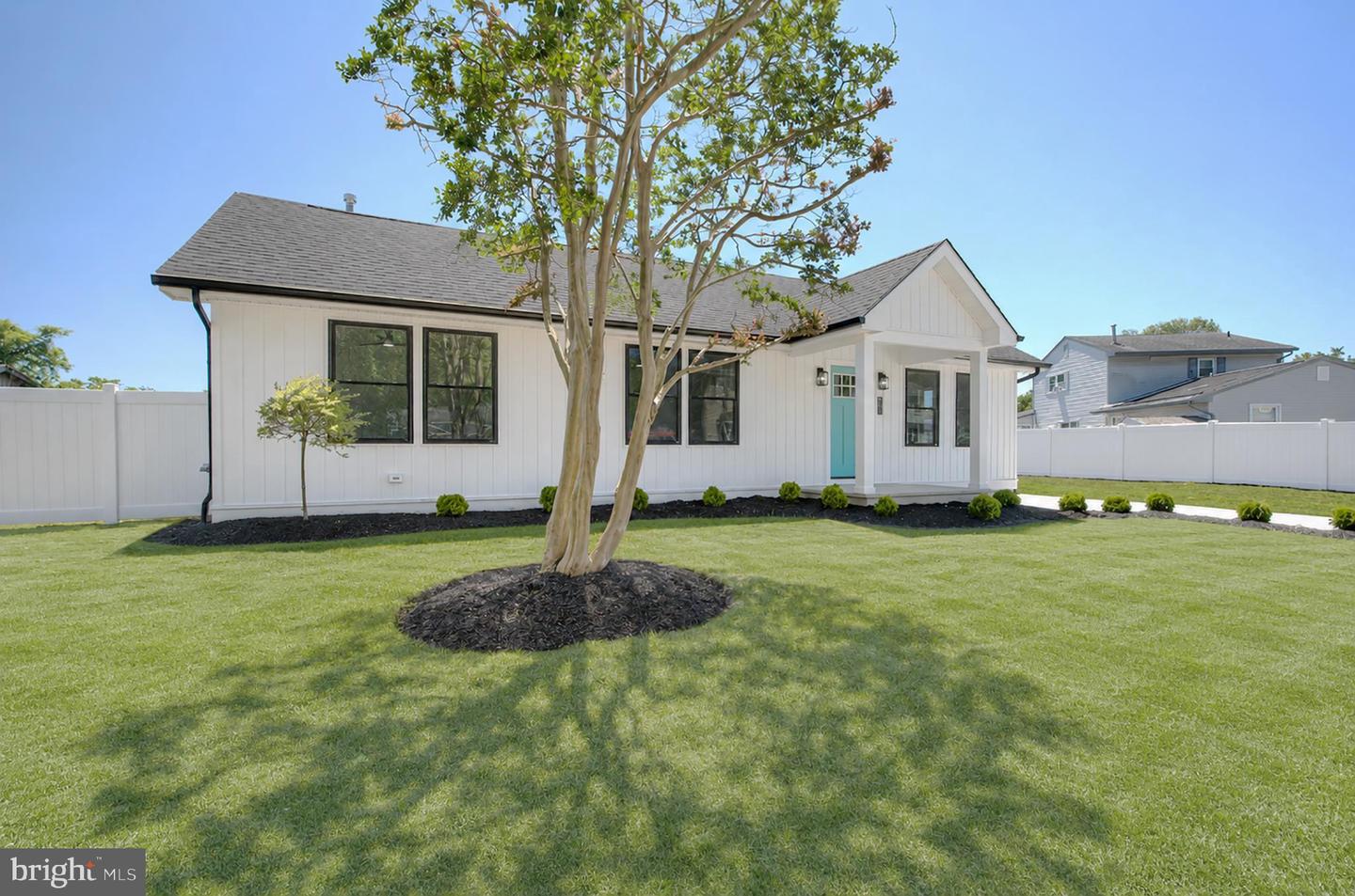 66 Beachhurst Property Photo 1