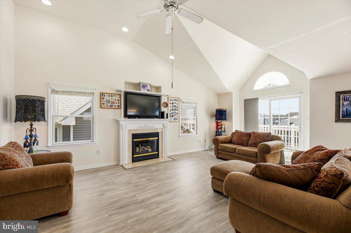 235 E Leaming Ave #b Property Photo 5
