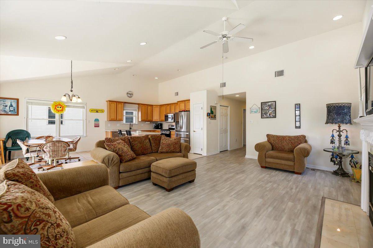 235 E Leaming Ave #b Property Photo 7