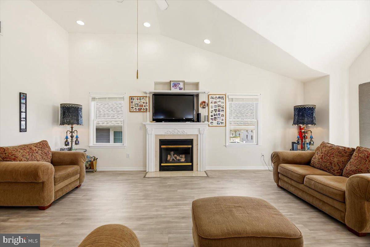 235 E Leaming Ave #b Property Photo 14