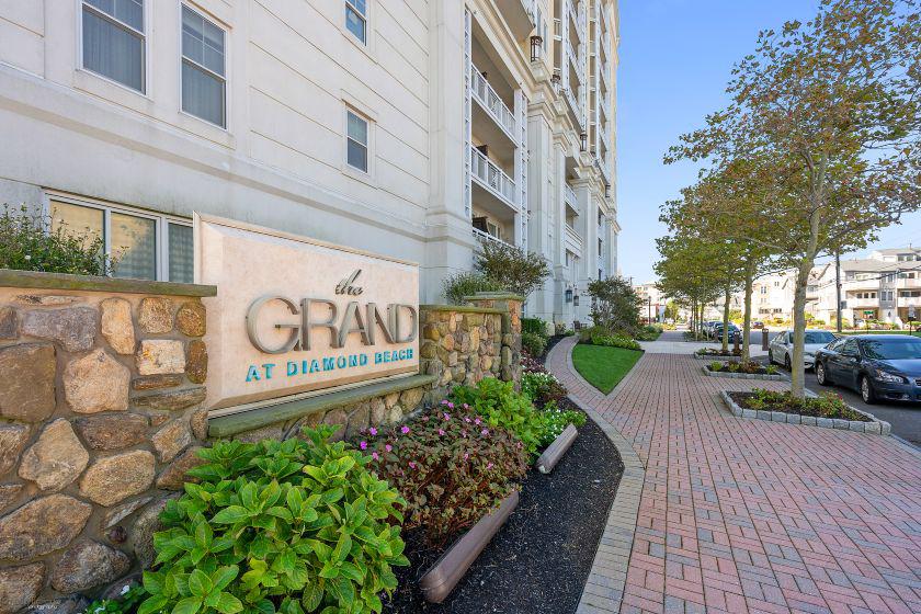 9601-unit 109 Atlantic Ave #109 Property Photo 1