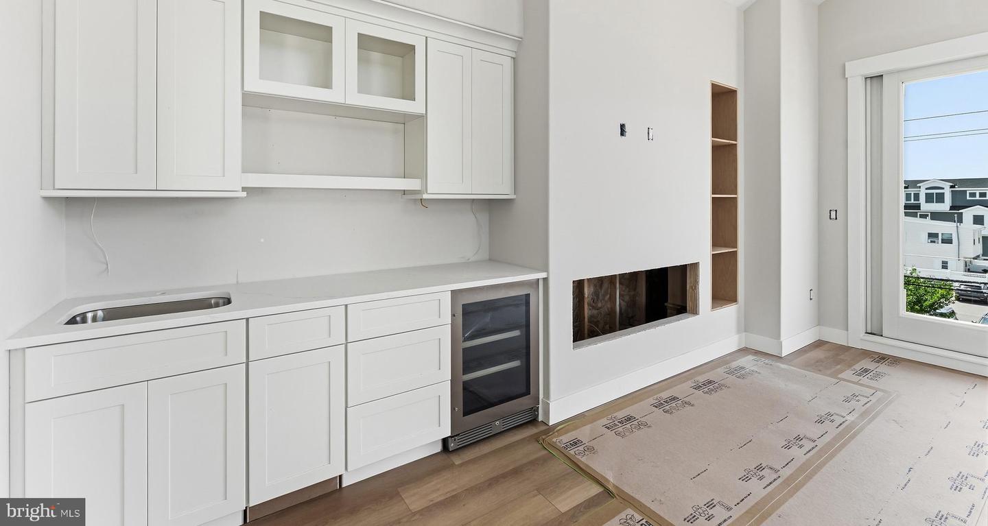 4411 Landis Ave #201 Property Photo 7