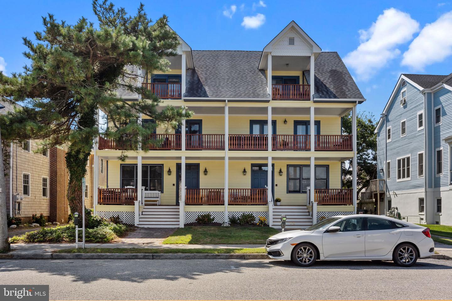 106-a Howard St Property Photo 1
