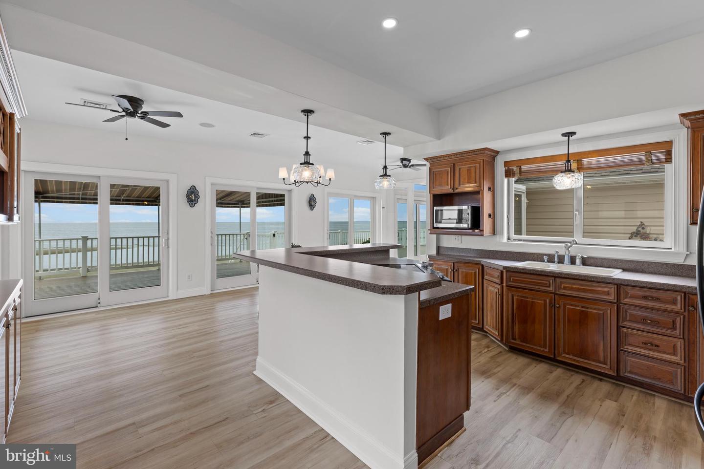 119 Beach Ave Property Photo 14