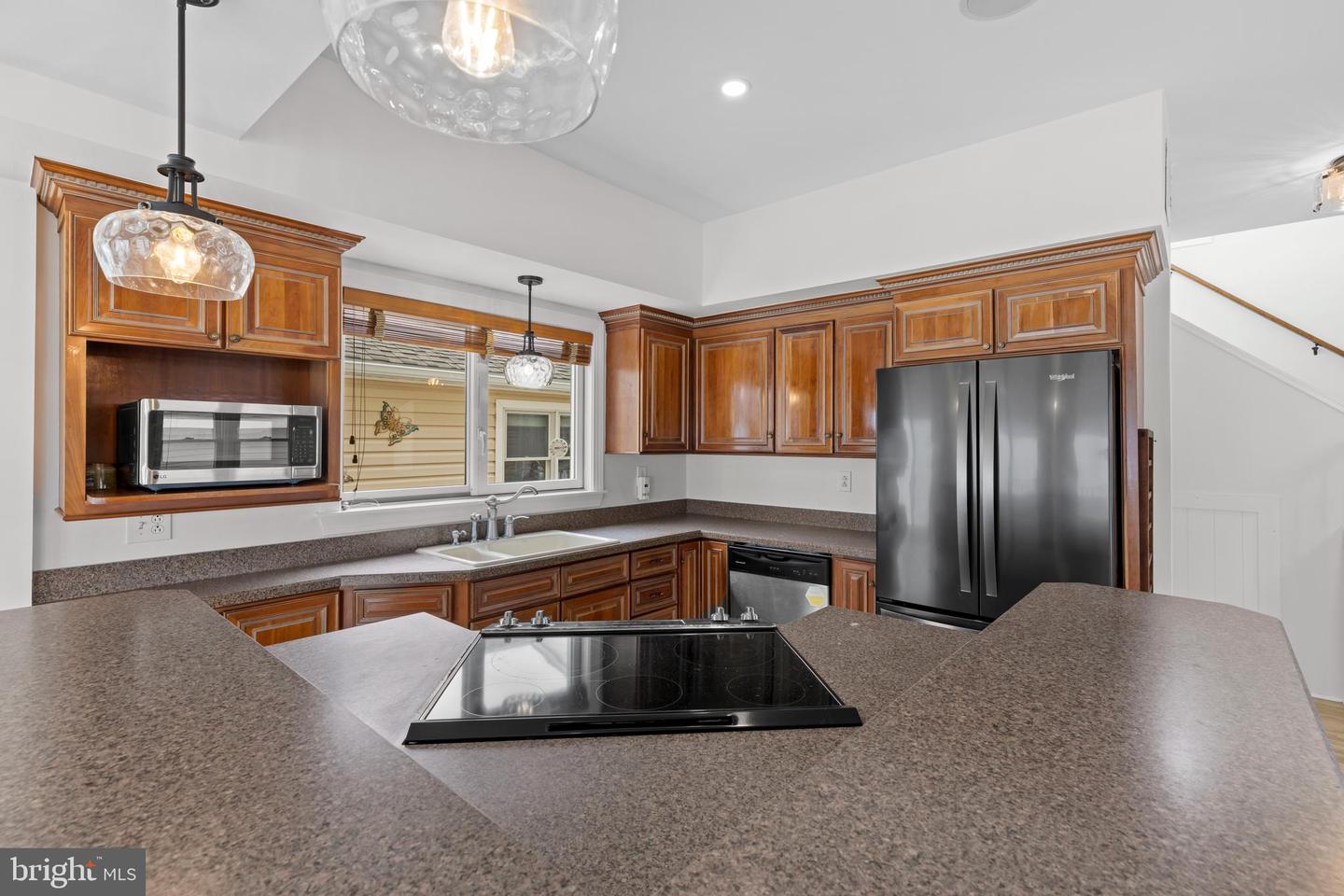119 Beach Ave Property Photo 17
