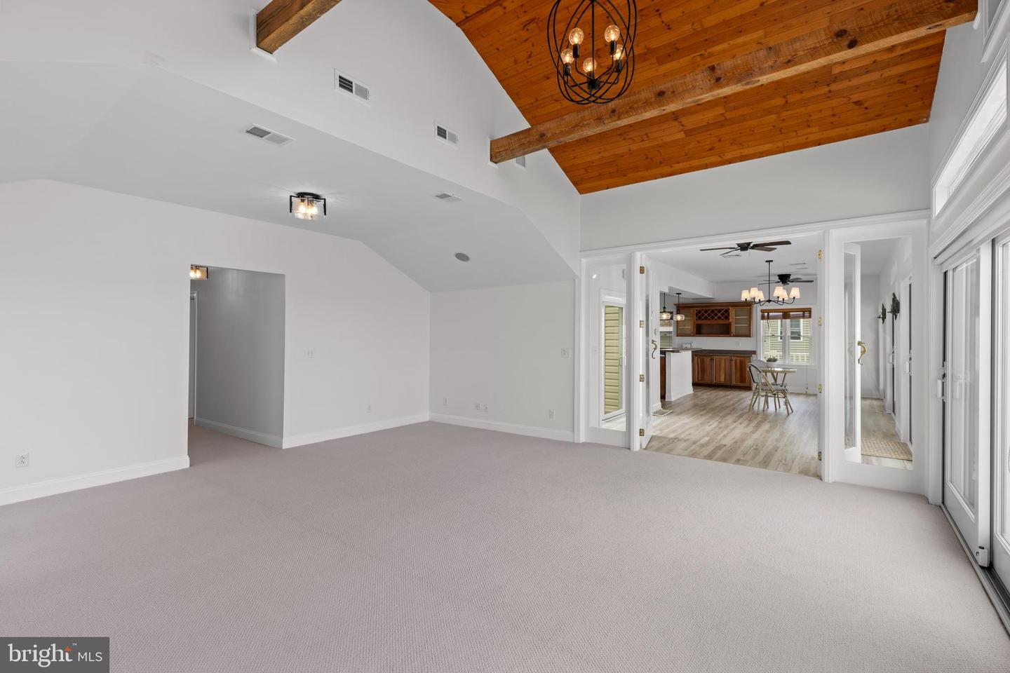 119 Beach Ave Property Photo 19