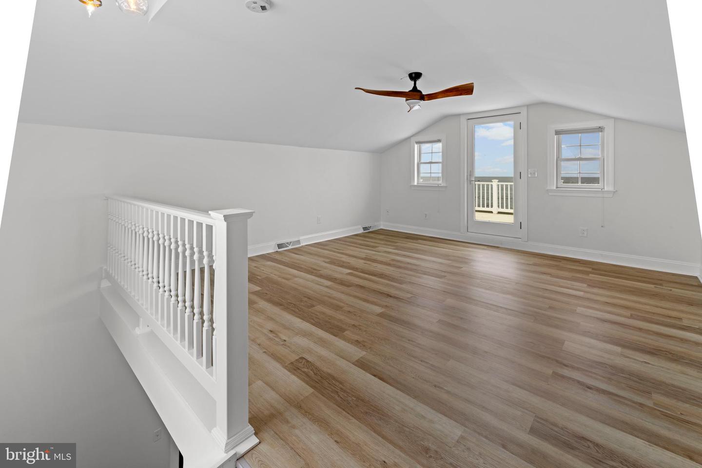 119 Beach Ave Property Photo 32