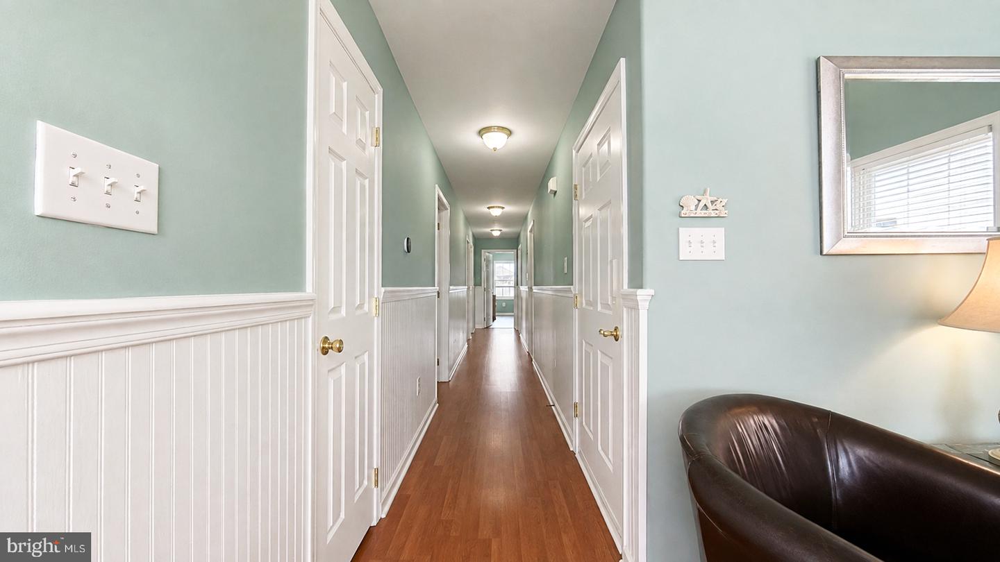 223 E Roberts Ave #b Property Photo 54