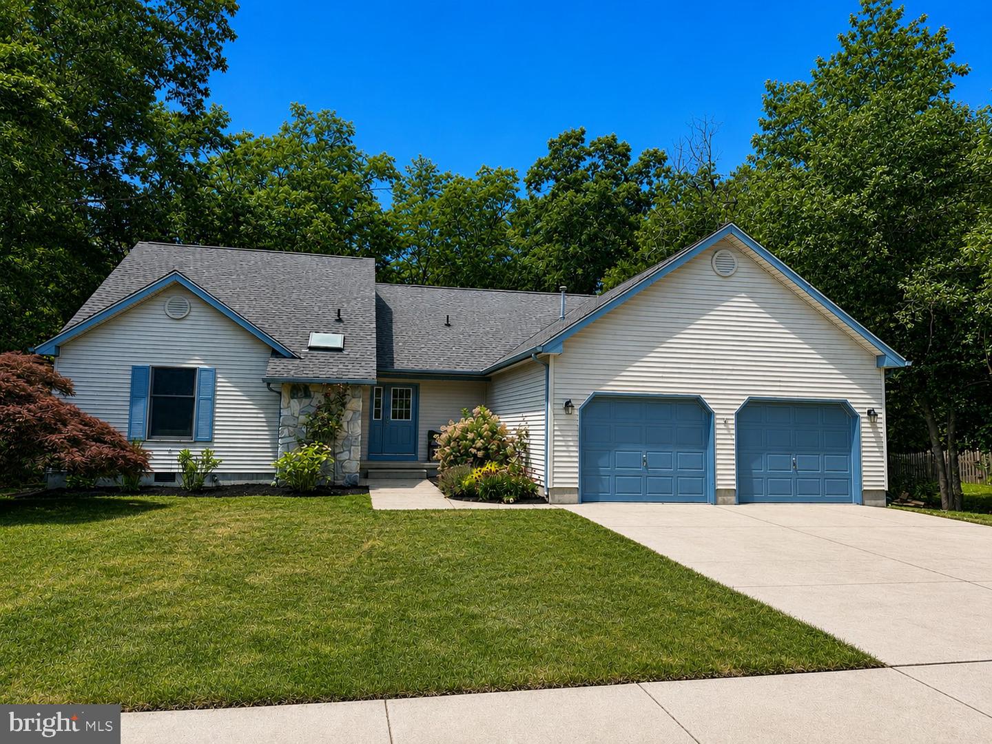 15 SUMMER CIR