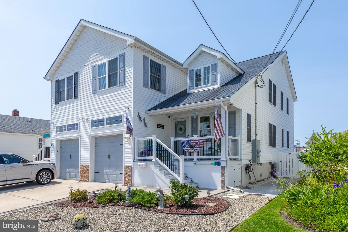 124 W PALM RD
