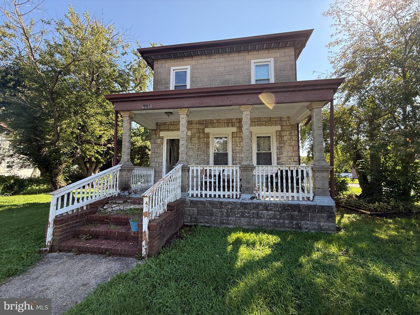 901 Franklin St Property Photo 1
