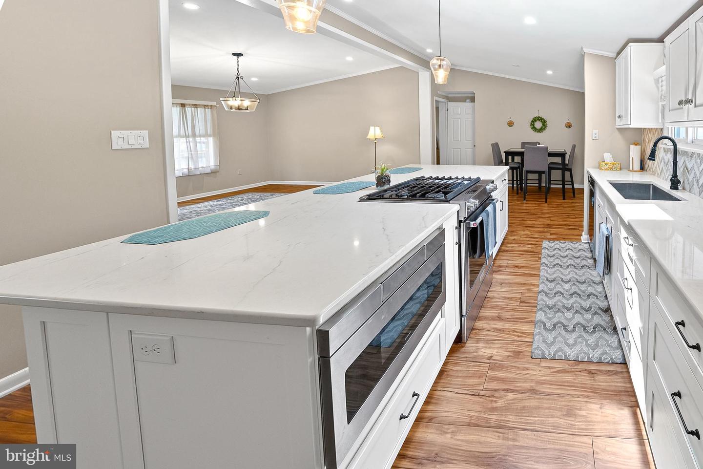 95 Breakwater Property Photo 15