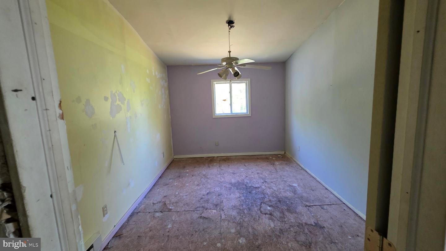 14 Gibson Ave Property Photo 18