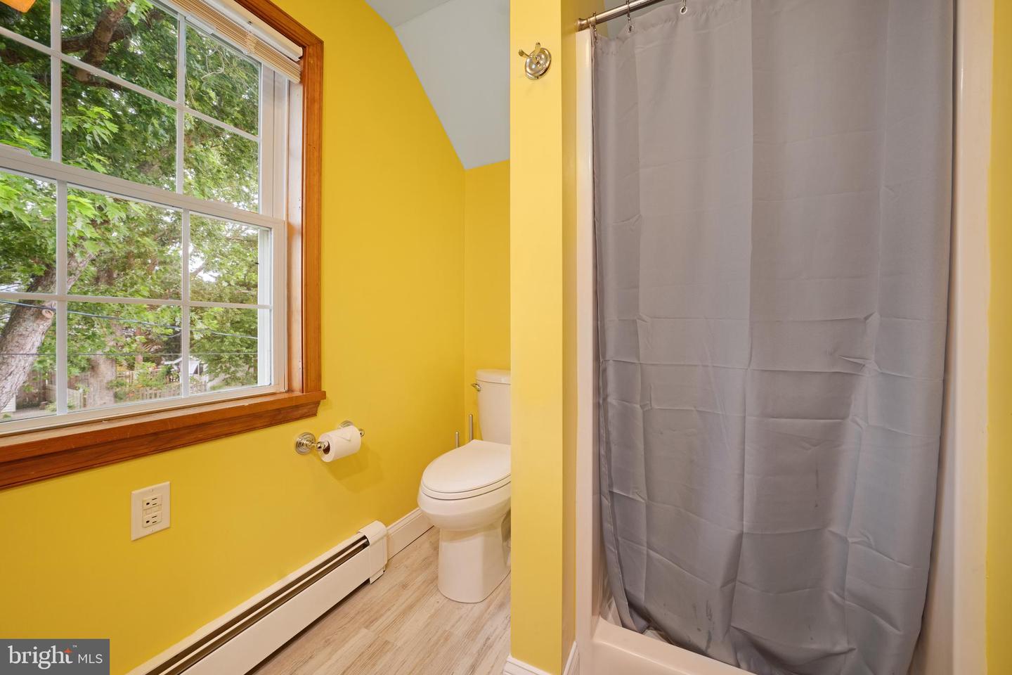 303 E Shellbay Ave Property Photo 15