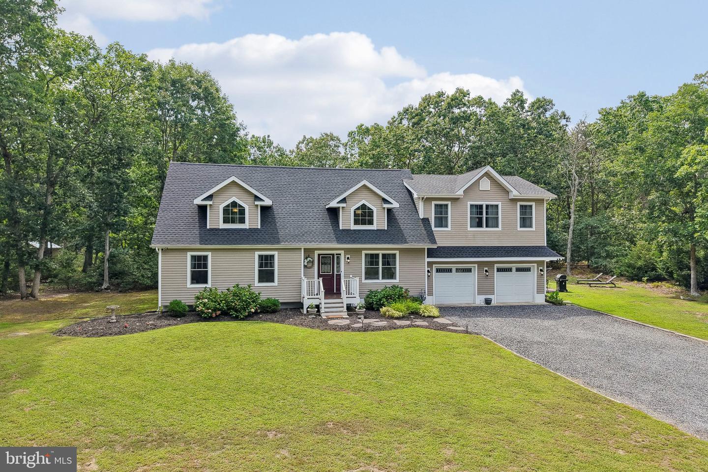 217 ACADEMY LN