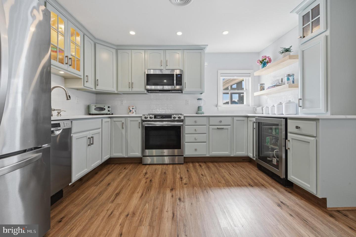 6 Drumbed Rd W Property Photo 5
