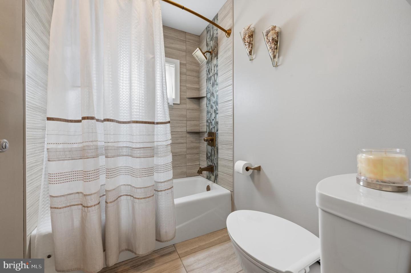6 Drumbed Rd W Property Photo 23