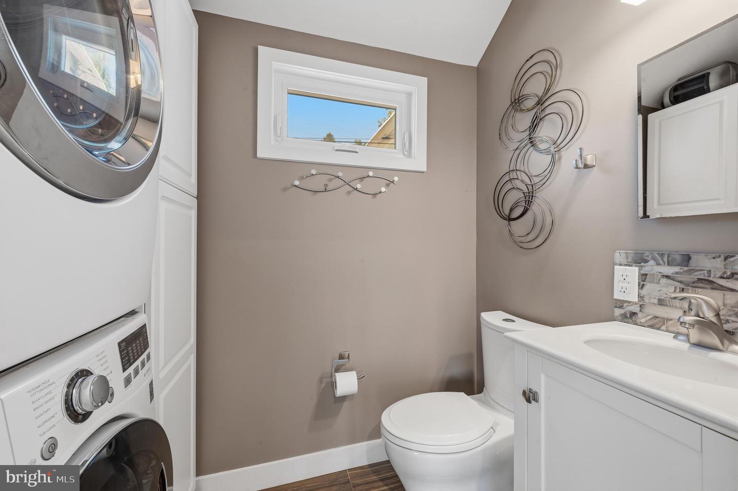 6 Drumbed Rd W Property Photo 36