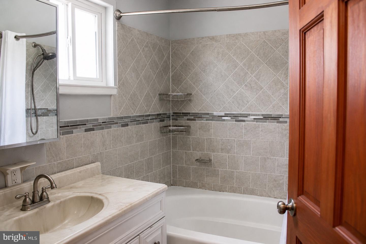 120 Utah Ave Property Photo 14