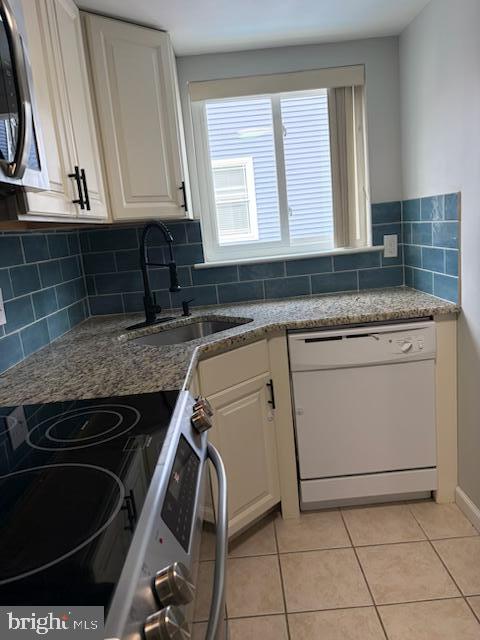 213 E Hand Ave #9 Property Photo 11