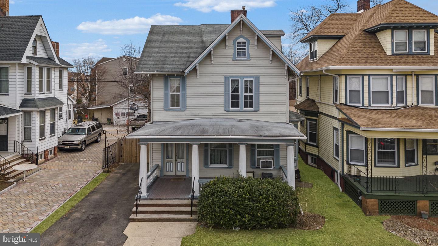 56 Ridge St Property Photo 1