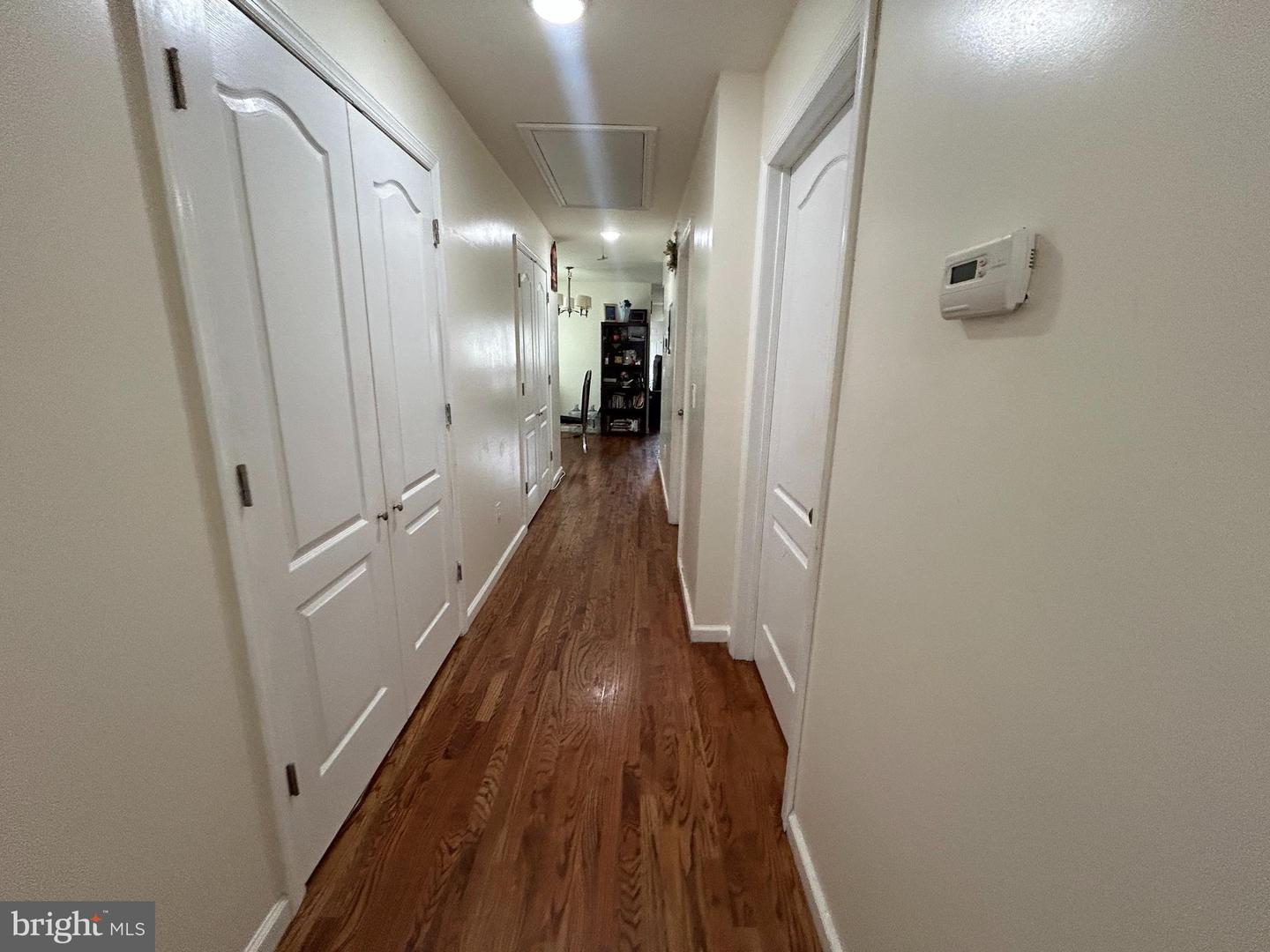 360 Sanford Ave Property Photo 3