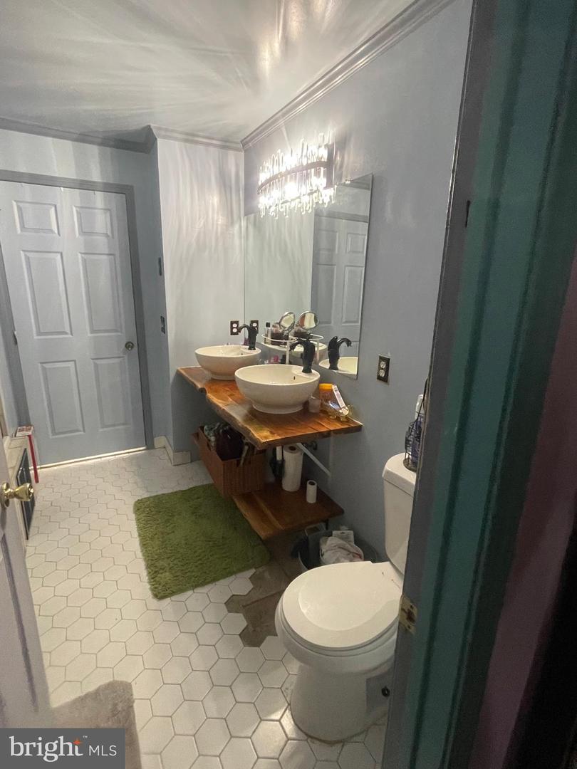 93 Perez Dr Property Photo 3