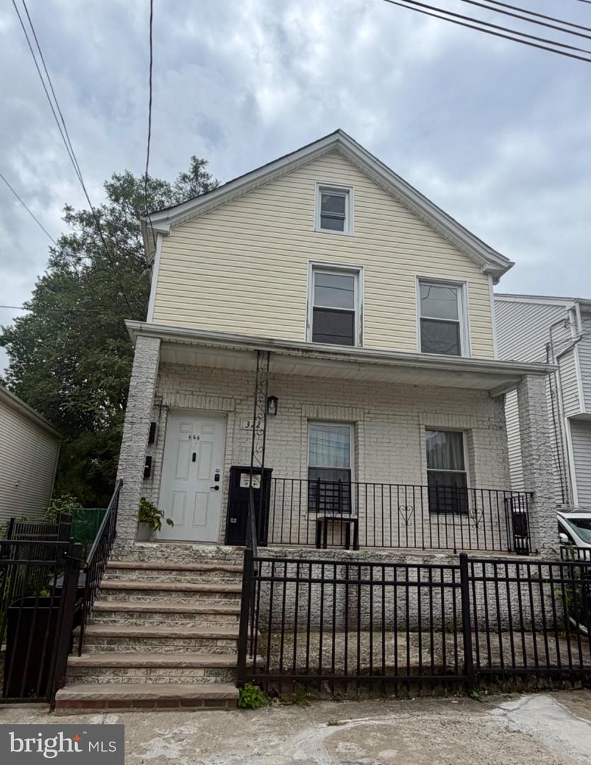 322 NEW ST #2ND FLOOR Property Photo 1