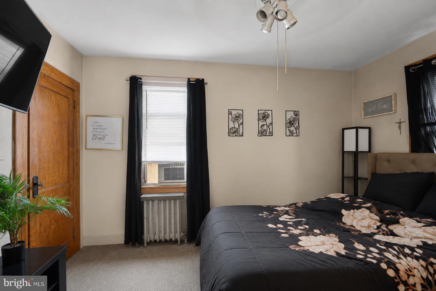 374 Boyden Ave Property Photo 11