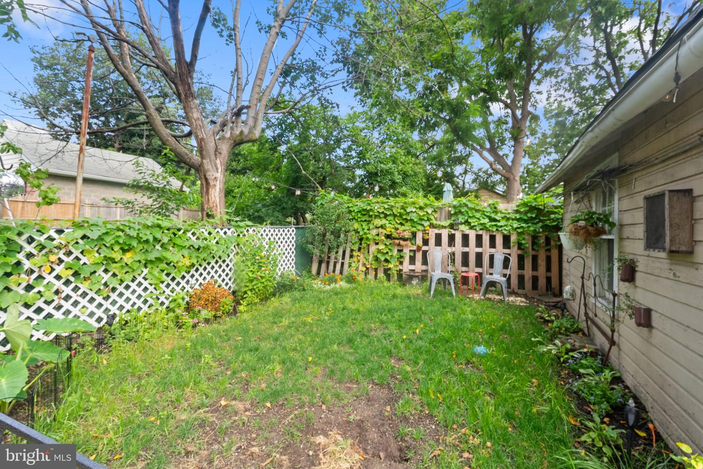 374 Boyden Ave Property Photo 36