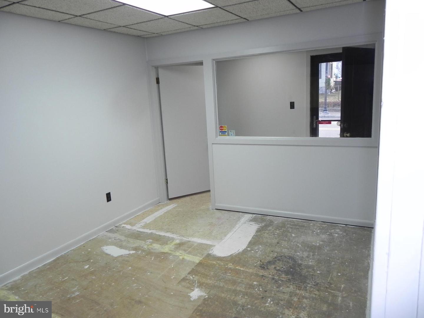 354-356 S Main St Property Photo 10