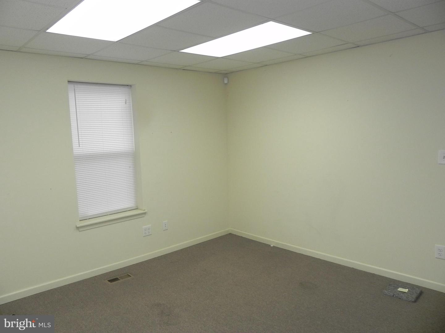 354-356 S Main St Property Photo 16