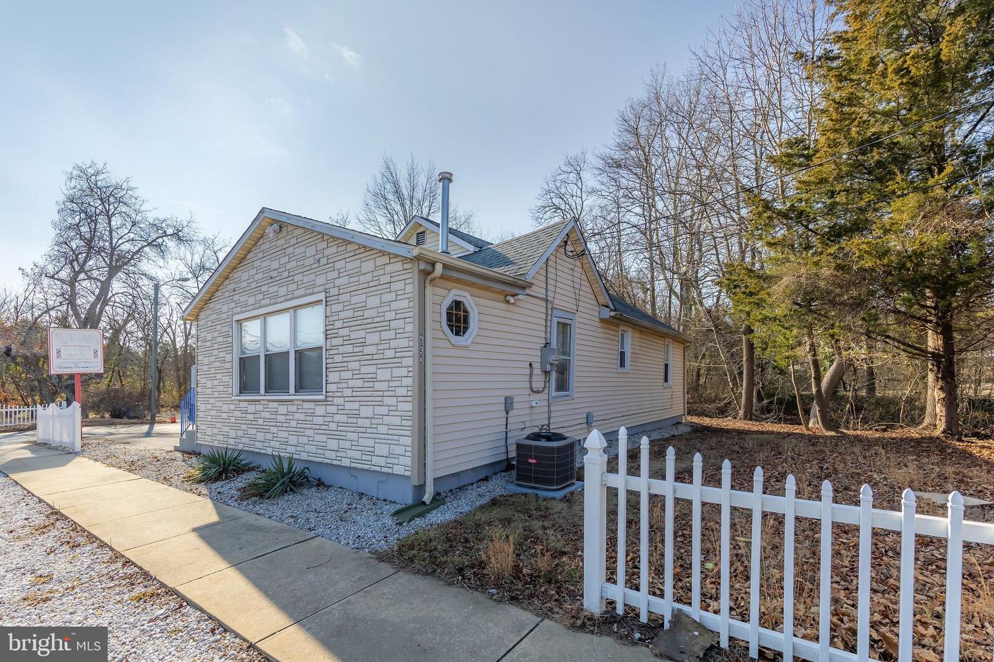 2453 Delsea Dr Property Photo 6