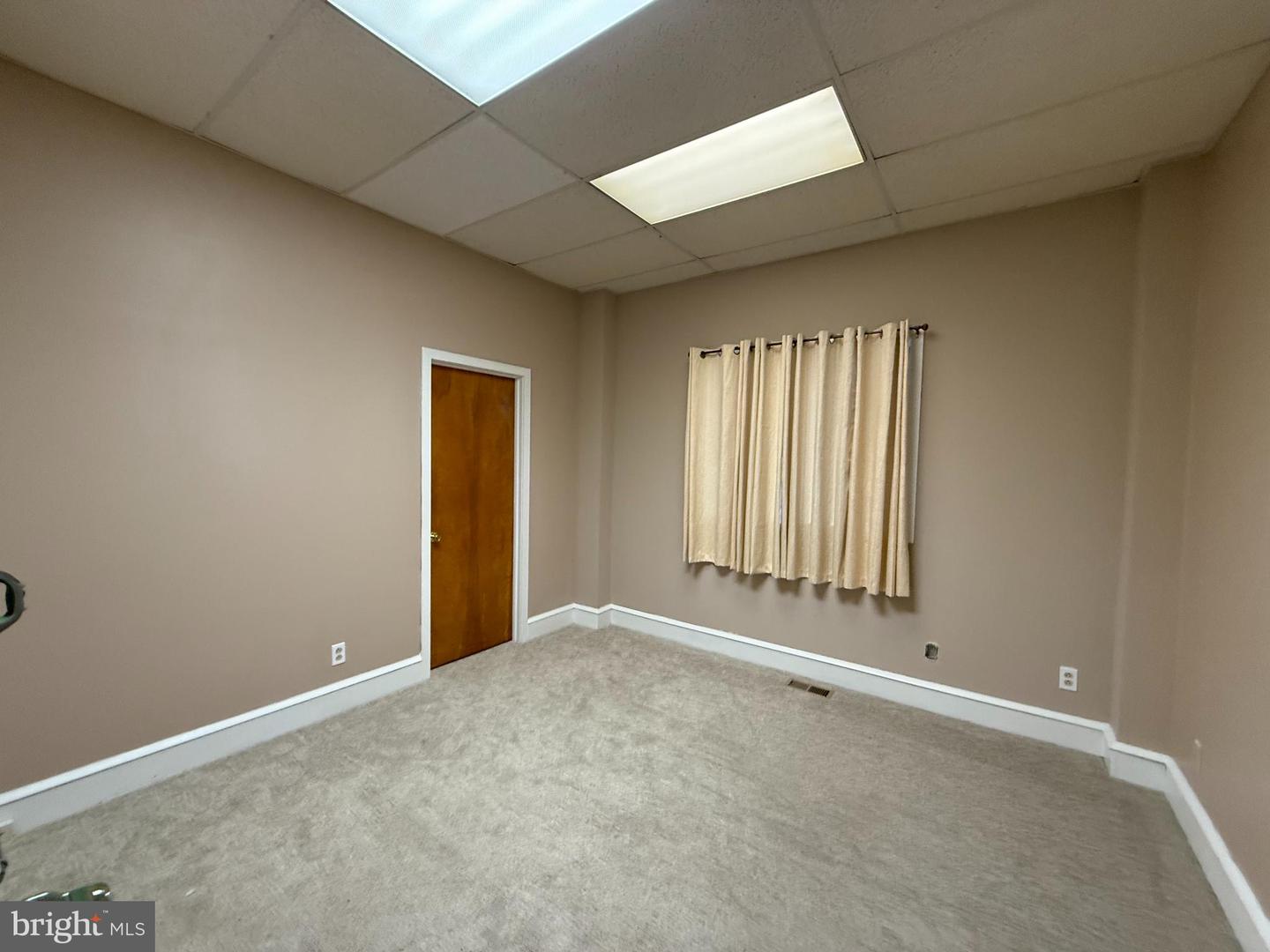 52 N Broad St Property Photo 13