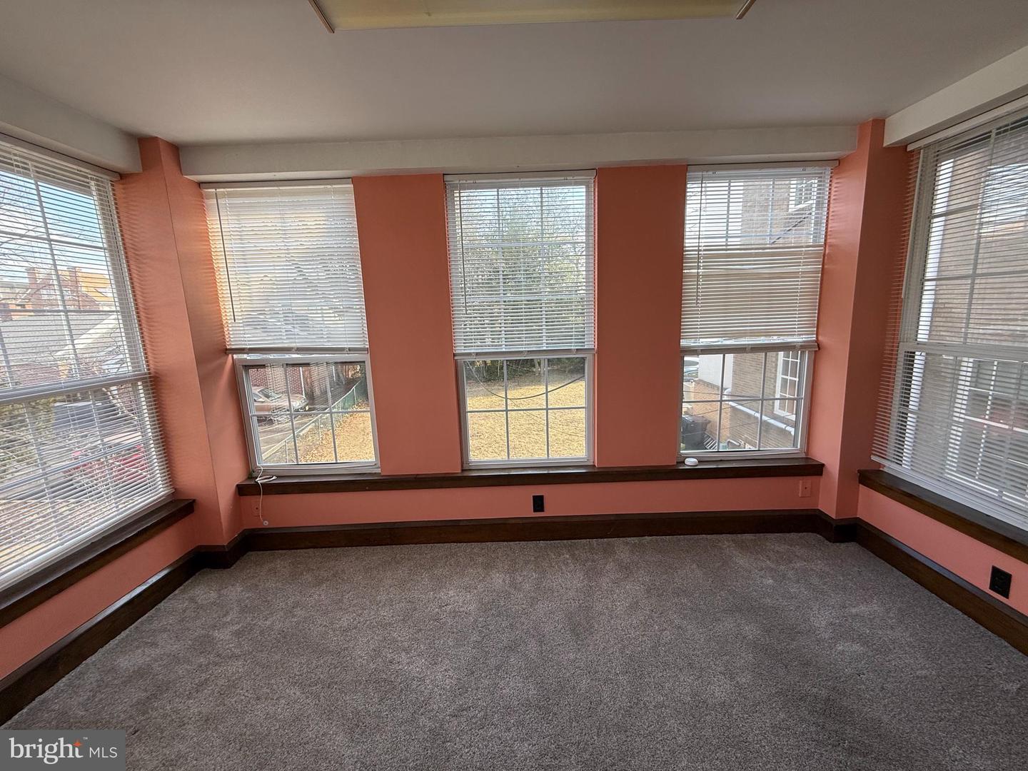 52 N Broad St Property Photo 29