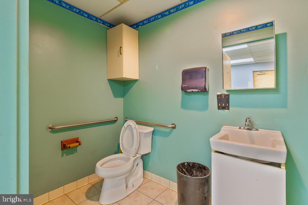 1595 Imperial Way Unit 104 Property Photo 4
