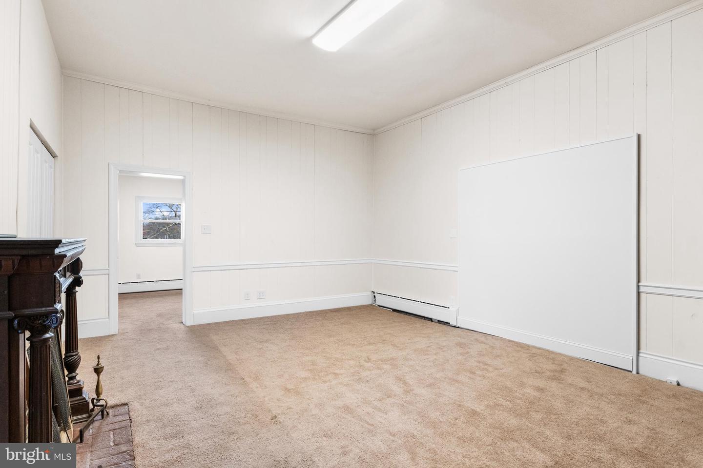 867 Cooper St Property Photo 4