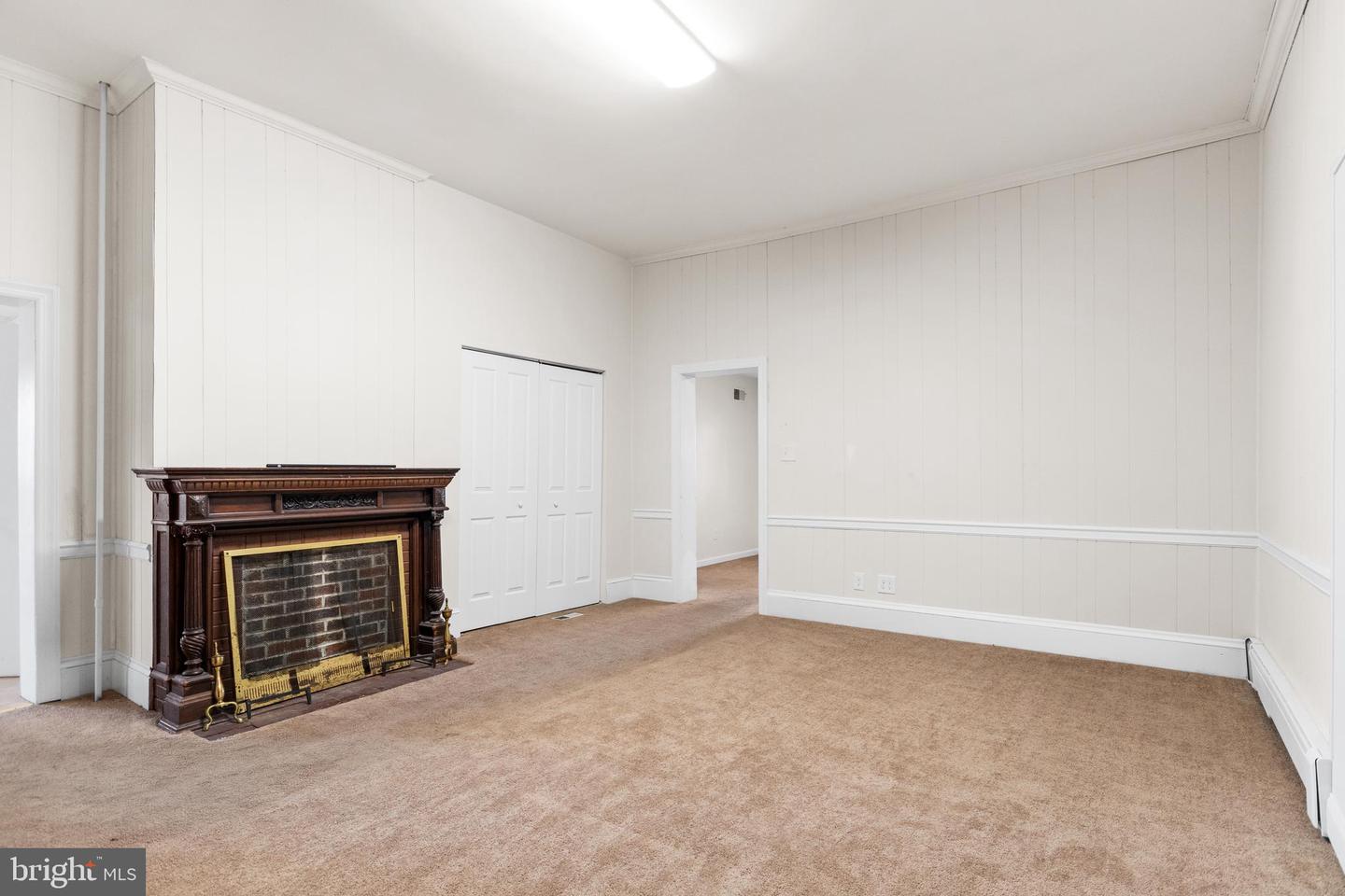 867 Cooper St Property Photo 6
