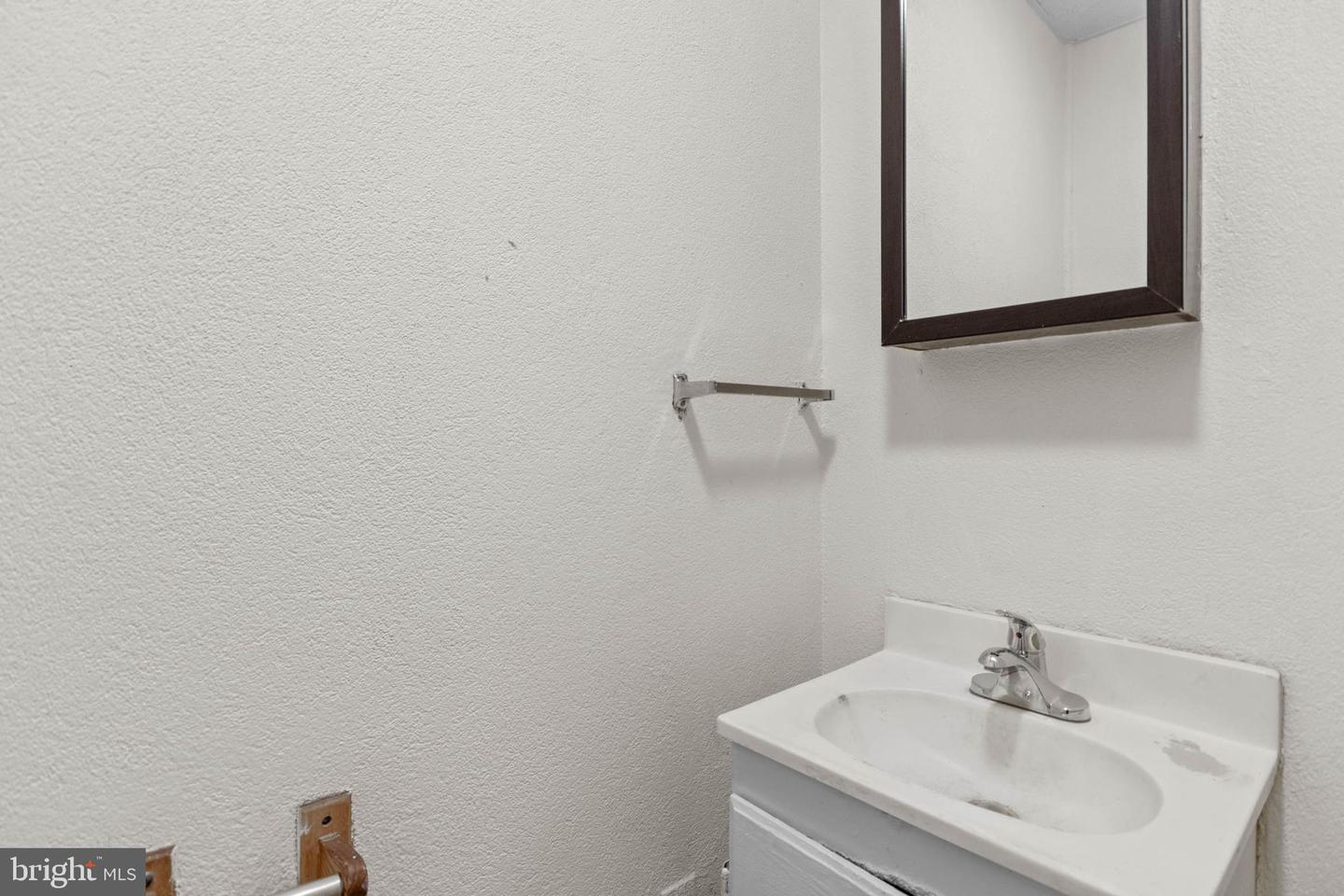 867 Cooper St Property Photo 21