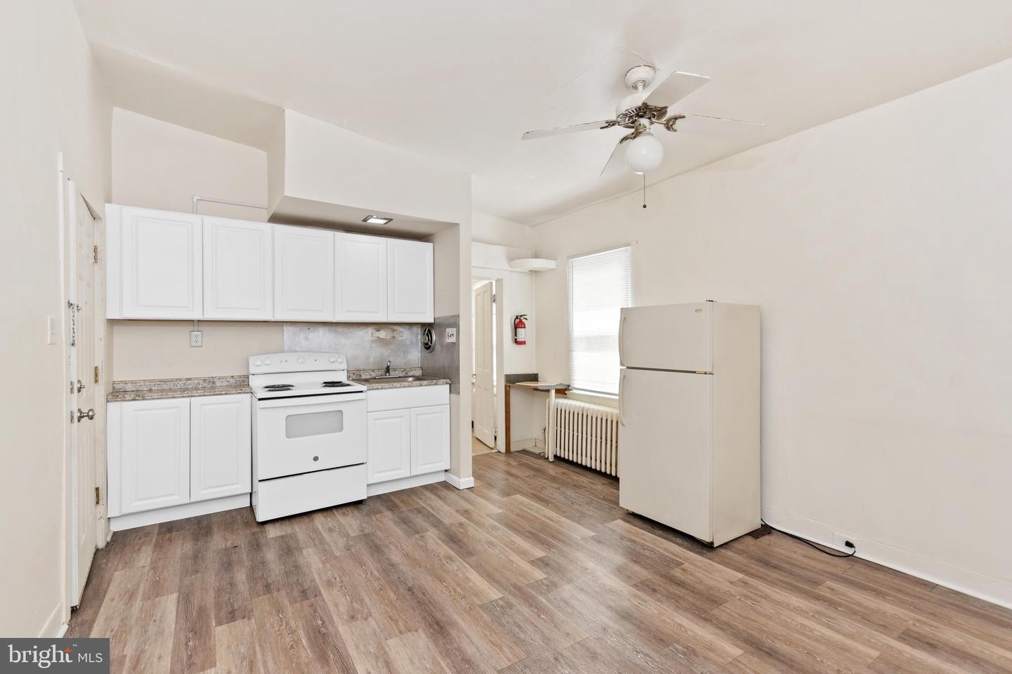 867 Cooper St Property Photo 27