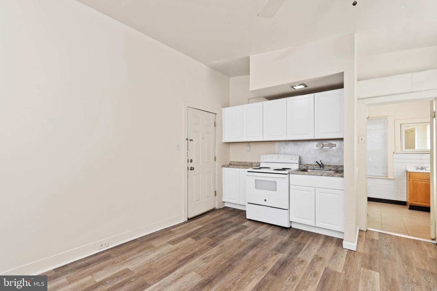 867 Cooper St Property Photo 28