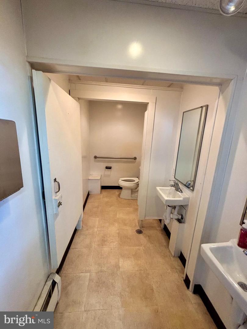 59 S Broadway Property Photo 12