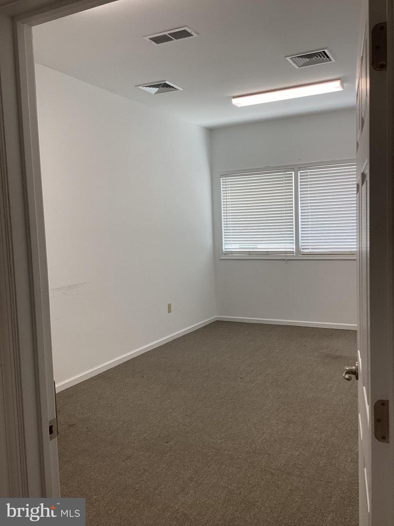 550 Bridgeton Pike #2 Property Photo 14
