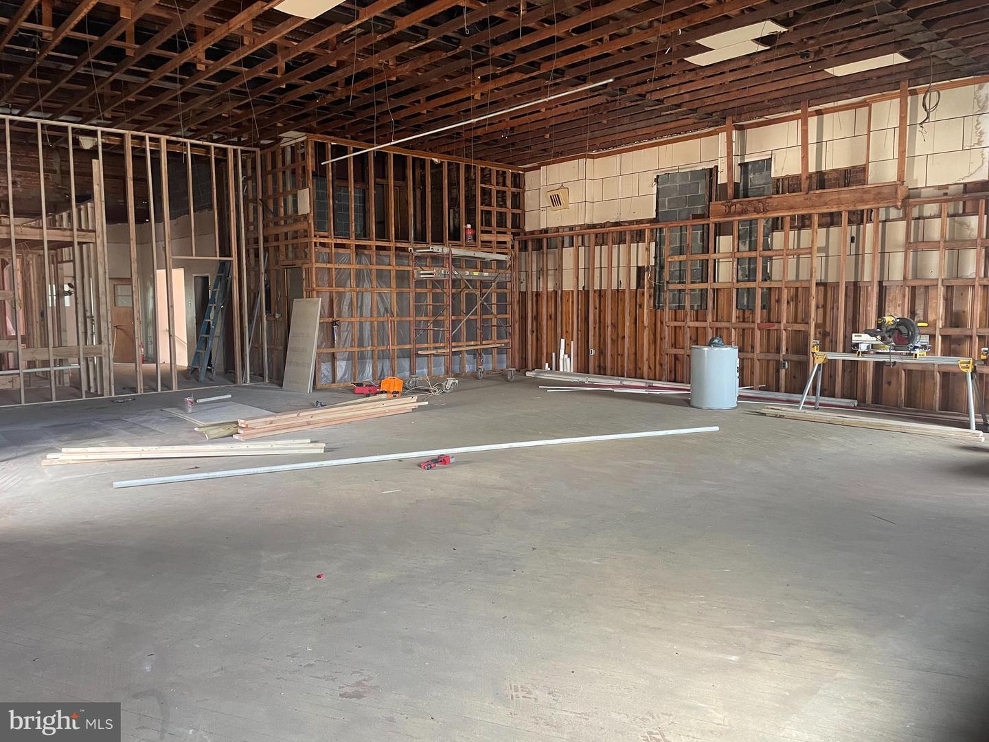 201 Broadway Property Photo 5