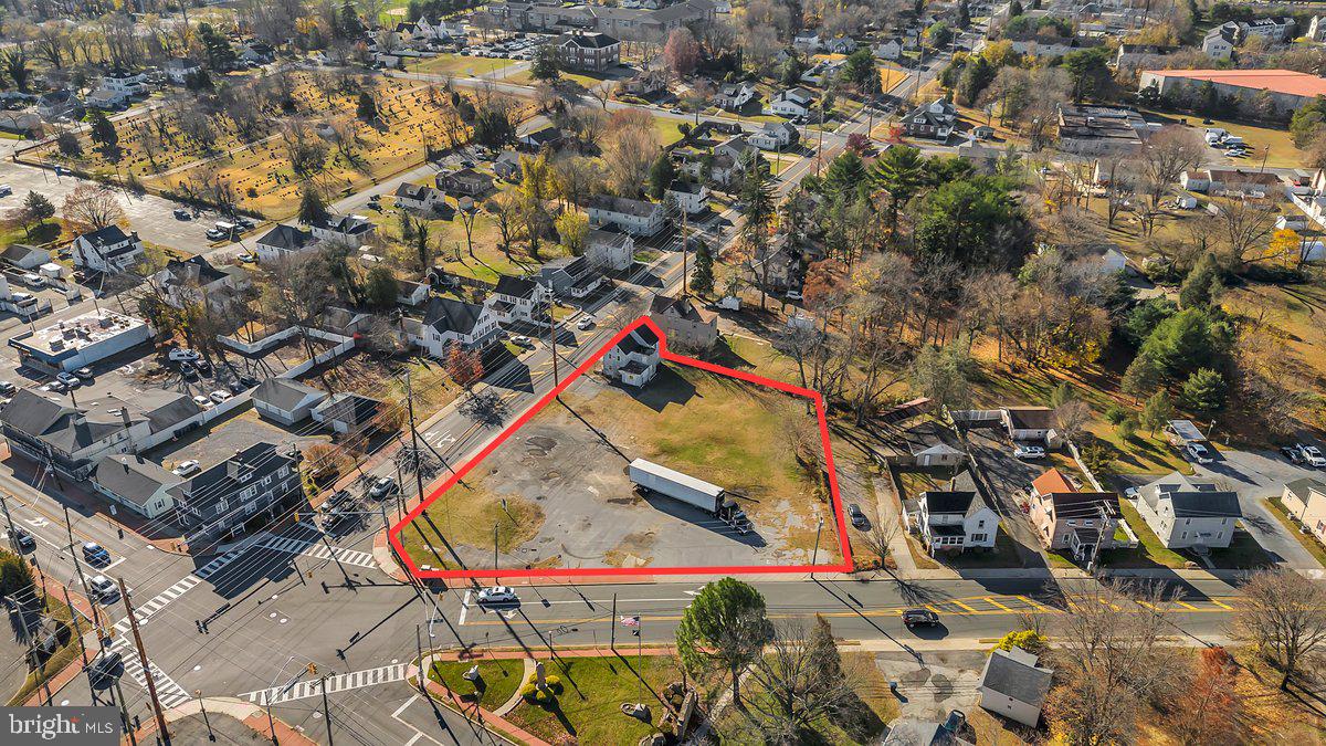 25 Glassboro Rd Property Photo 17