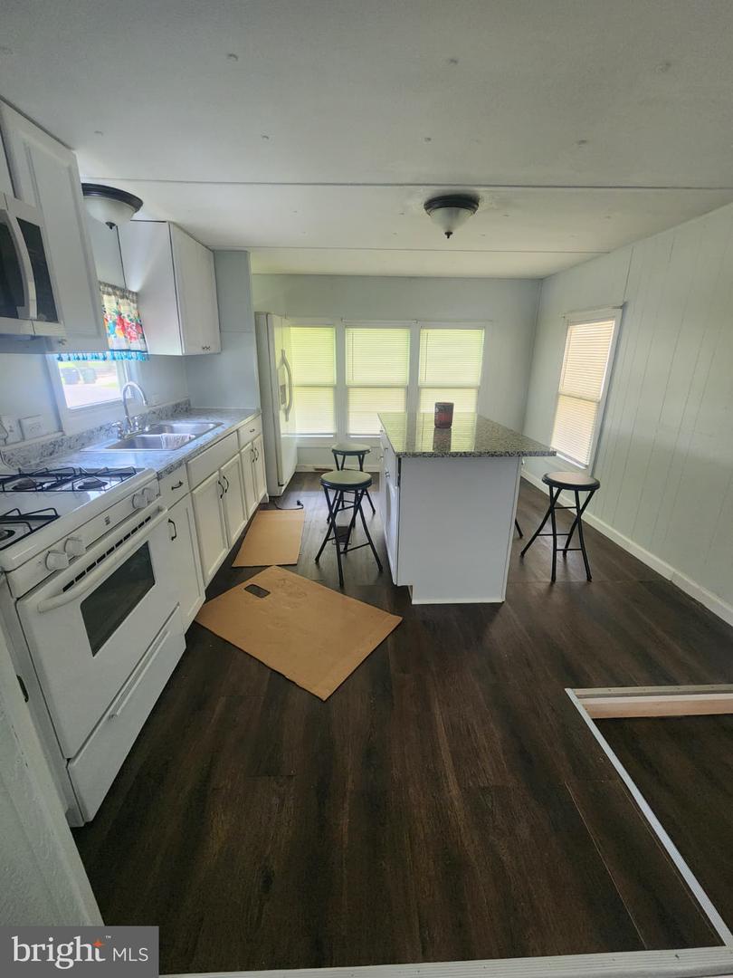 107 Nevada Ave Property Photo 8