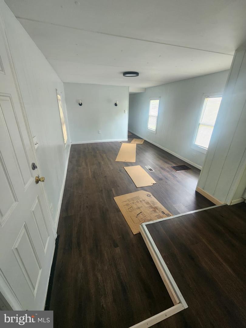 107 Nevada Ave Property Photo 9