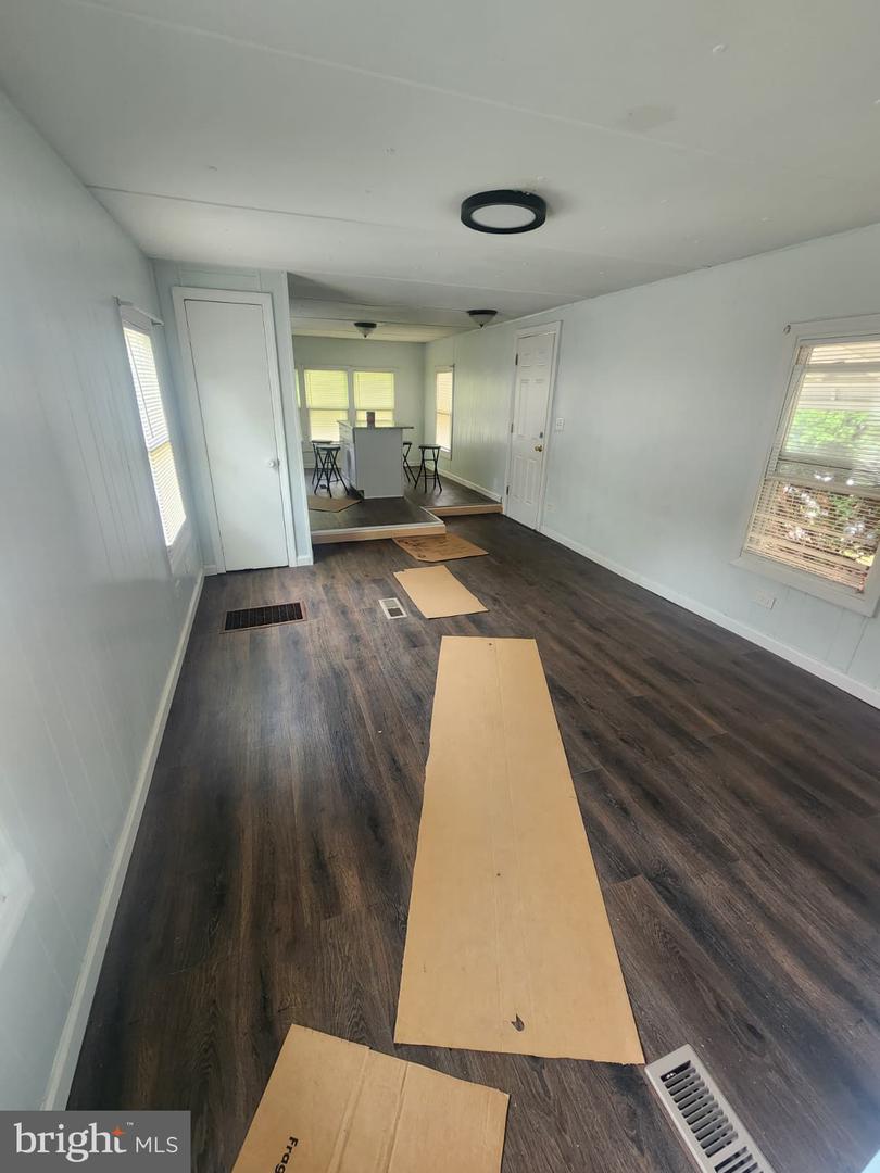 107 Nevada Ave Property Photo 10