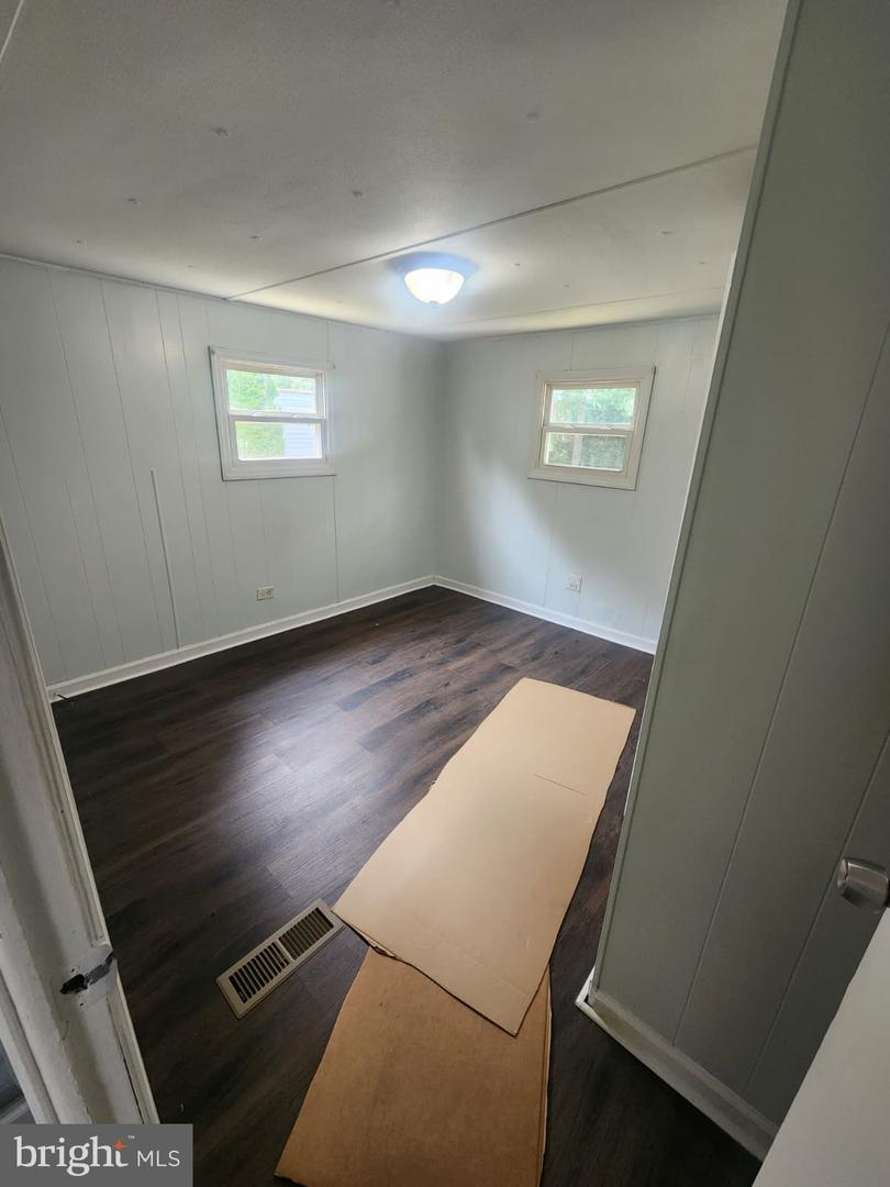 107 Nevada Ave Property Photo 15